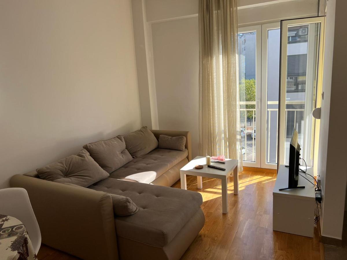 Apartment Golden Parrot Podgorica